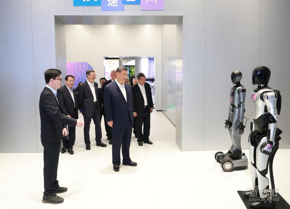 习近平总书记到上海调研，米兰·(milan)集团代表具身智能行业汇报进展